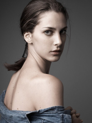Nicole-L