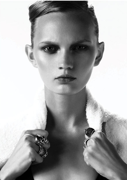 supreme model management