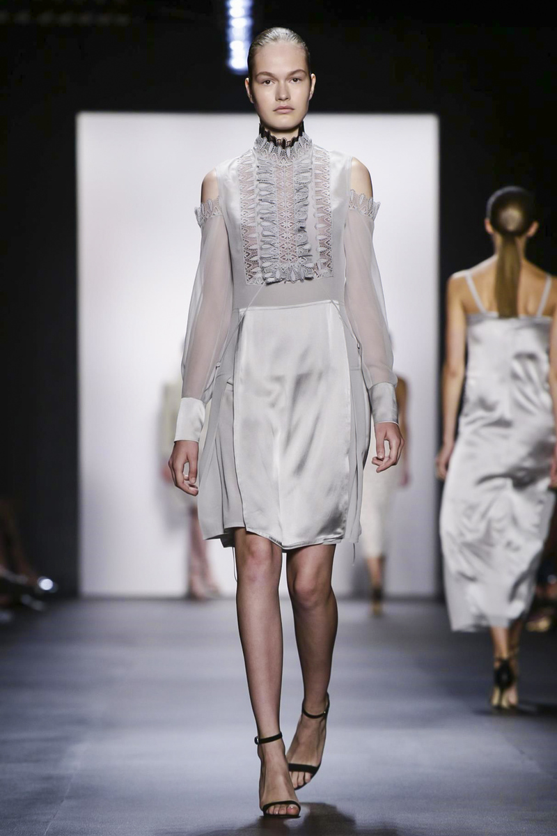 Yigal Azrouel Fashion Show Ready to Wear Collection Spring Summer 2016 in New York