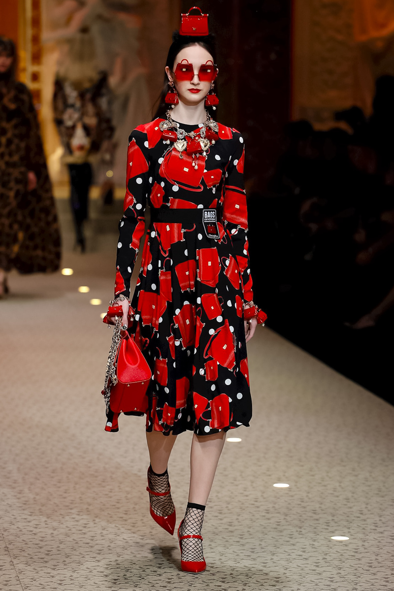 Dolce & Gabbana Fashion Show, Ready To Wear Collection Fall Winter 2018 in Milan